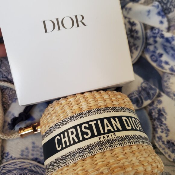 Dior Beige and Navy Woven Bucket Bag - Picture 12 of 14